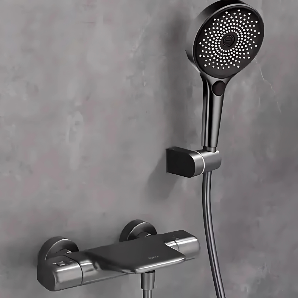 Luna shower system – elegant thermostatic bathtub faucet with a rainfall showerhead and handheld sprayer, offering precise temperature control for a spa-like bathing experience.
