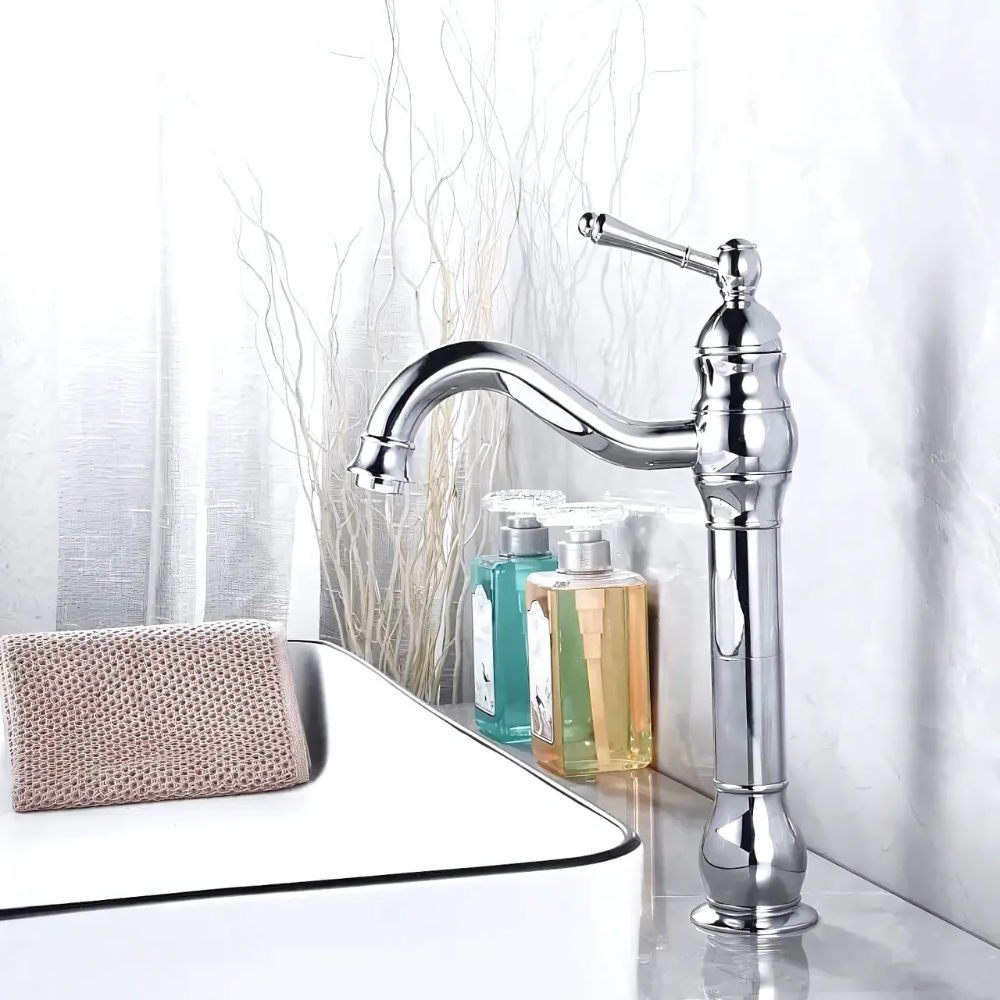 Ibis antique brass bathroom faucet – vintage-inspired design with a warm brass finish, featuring dual handles and a timeless elegance for classic bathroom décor.