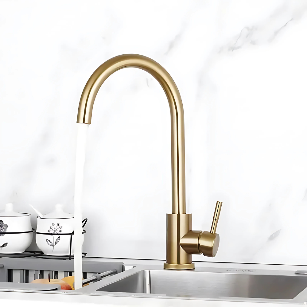 Rosa antique brass kitchen faucet – timeless vintage design with a warm brass finish, featuring a high-arc spout and dual handles for classic elegance and functionality.