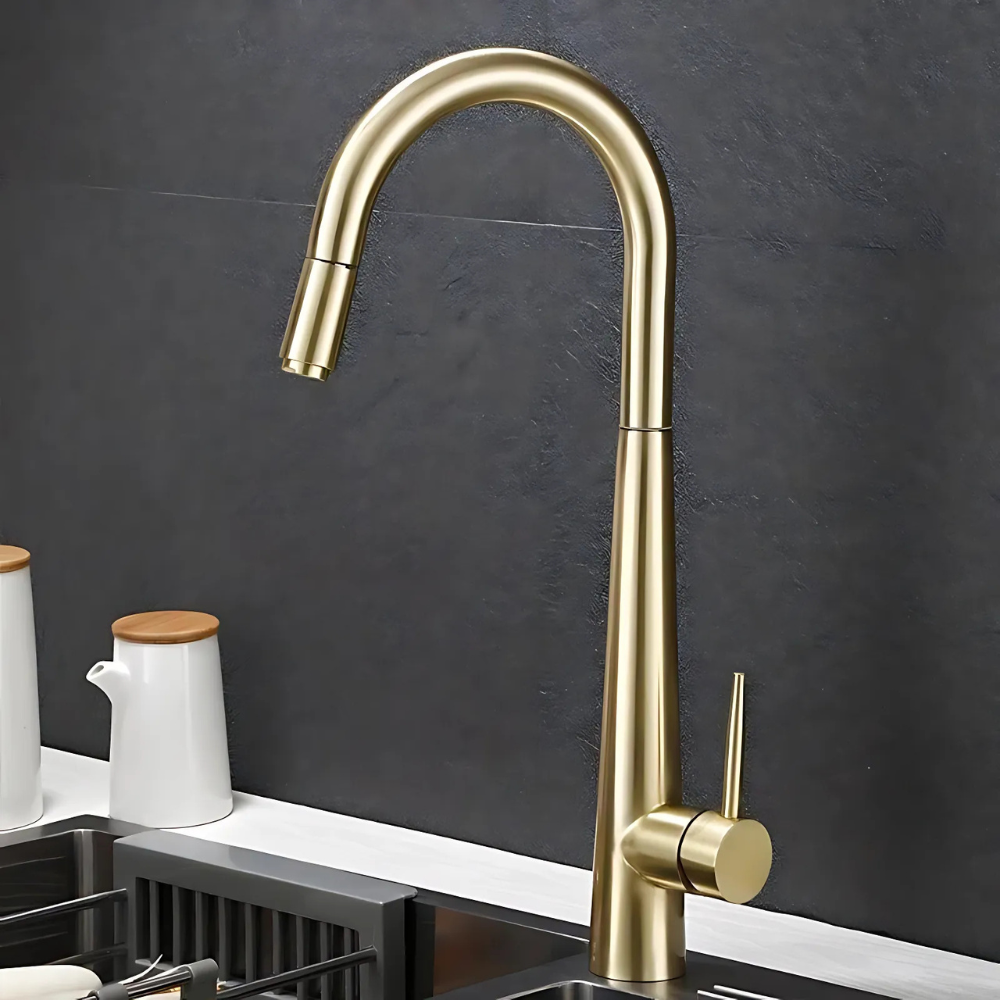 Hank Gold kitchen faucet – bold and modern design with a high-arc spout and single-handle control, perfect for contemporary kitchens.