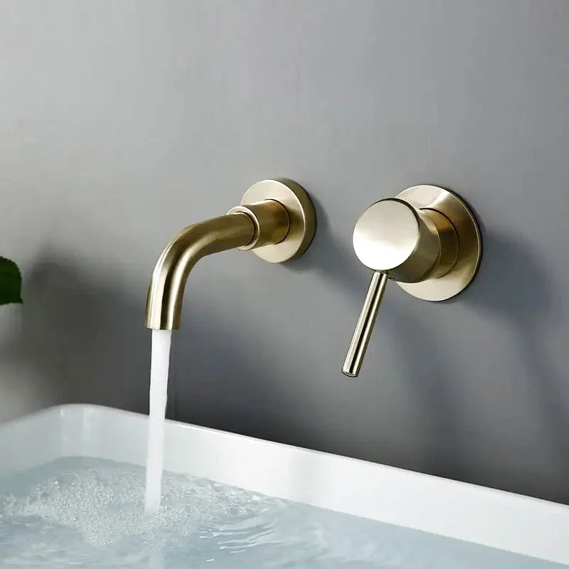 Hana wall-mounted bathtub faucet – sleek and modern design with a space-saving installation, featuring a smooth water flow for a spa-like bathing experience.