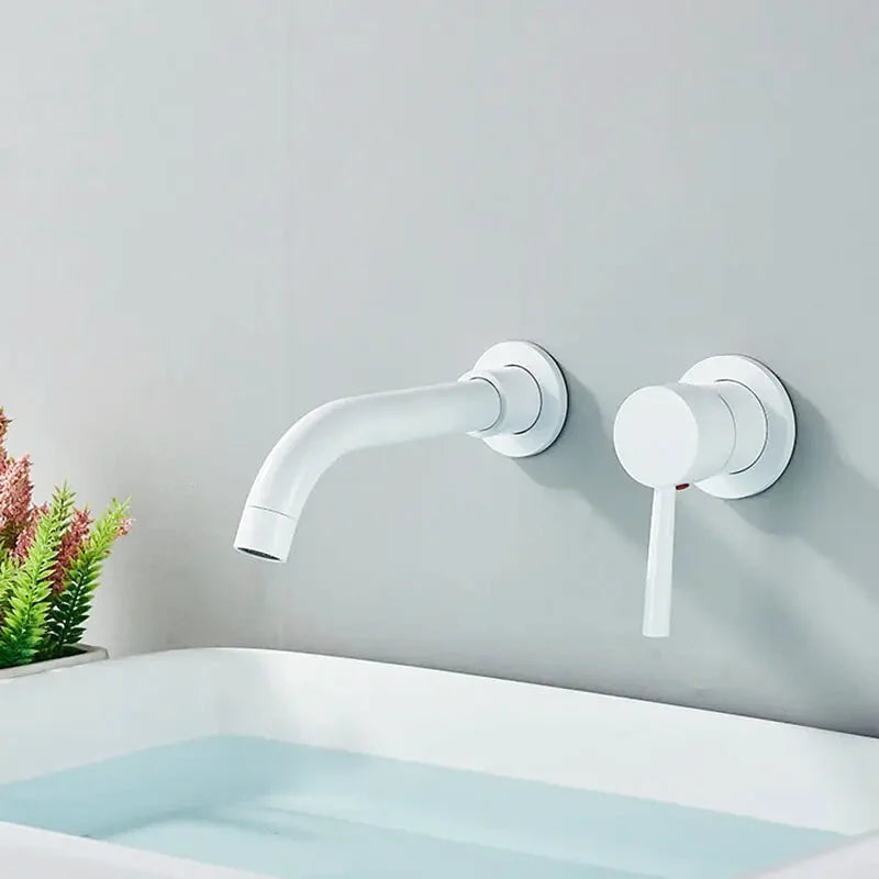 Hana wall-mounted bathtub faucet – sleek and modern design with a space-saving installation, featuring a smooth water flow for a spa-like bathing experience.