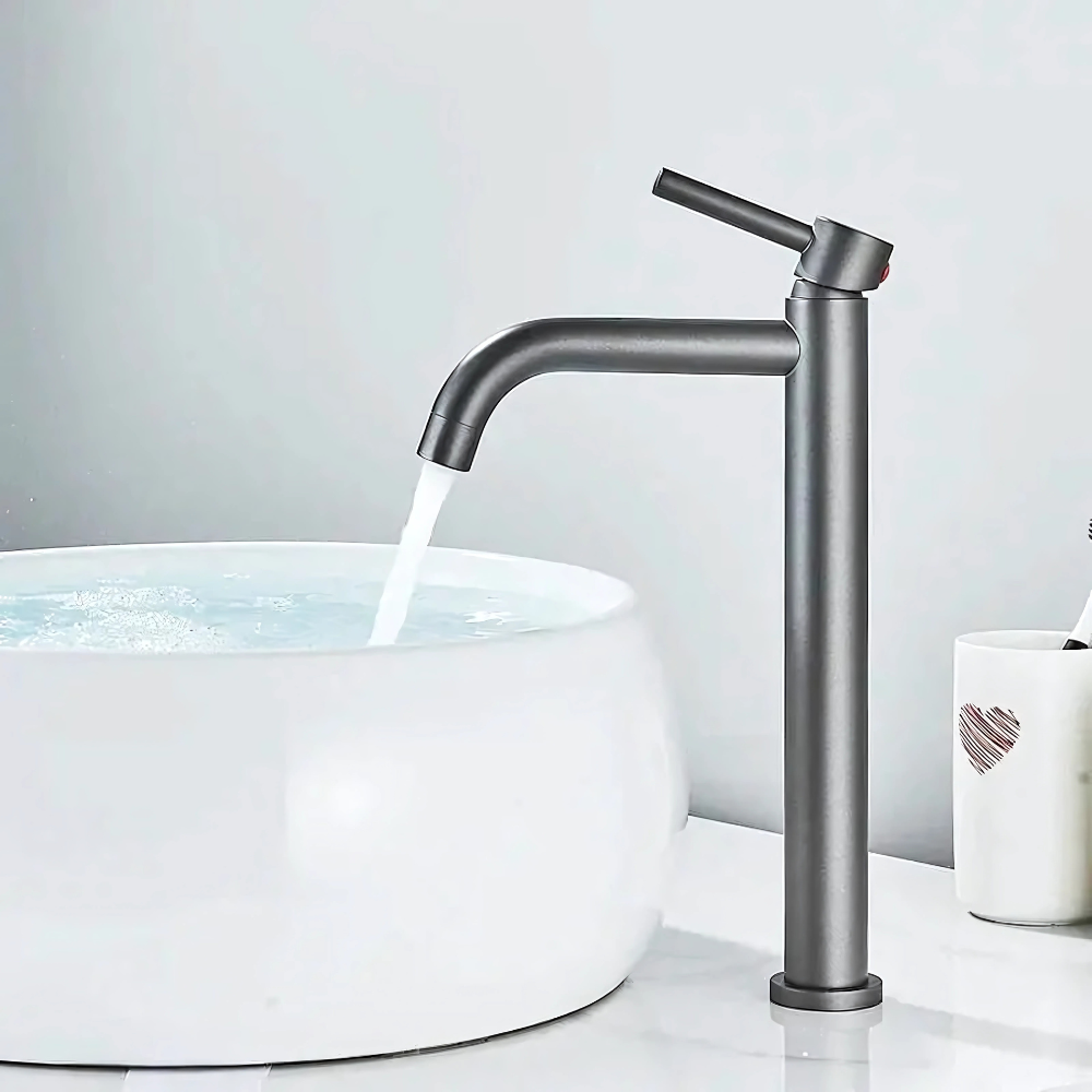 Liva bathroom sink faucet – sleek and modern design with smooth water flow, perfect for adding elegance and functionality to any bathroom vanity.