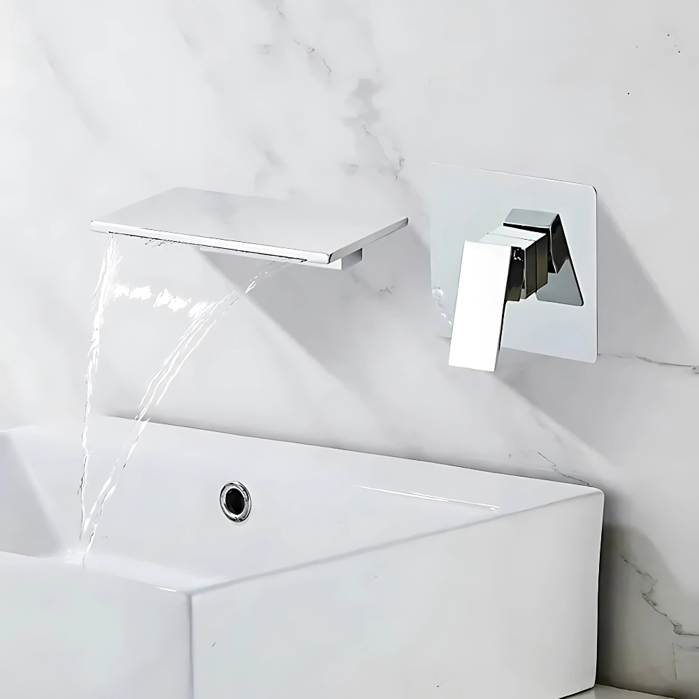 Rima waterfall bathtub faucet – elegant and modern design with a wide spout for a smooth, cascading water flow, creating a luxurious spa-like bathing experience.