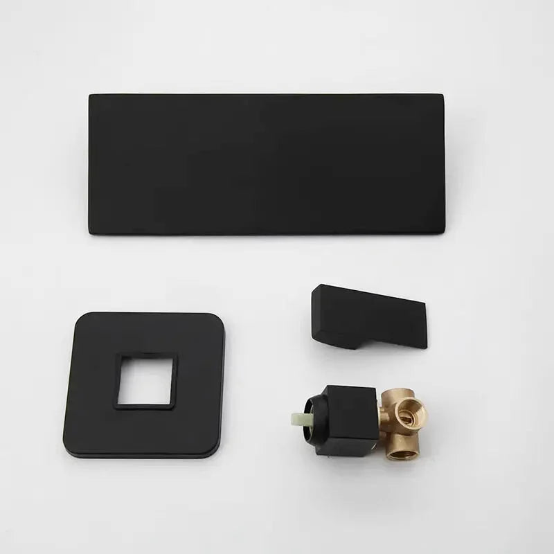 Rima waterfall bathtub faucet – elegant and modern design with a wide spout for a smooth, cascading water flow, creating a luxurious spa-like bathing experience.