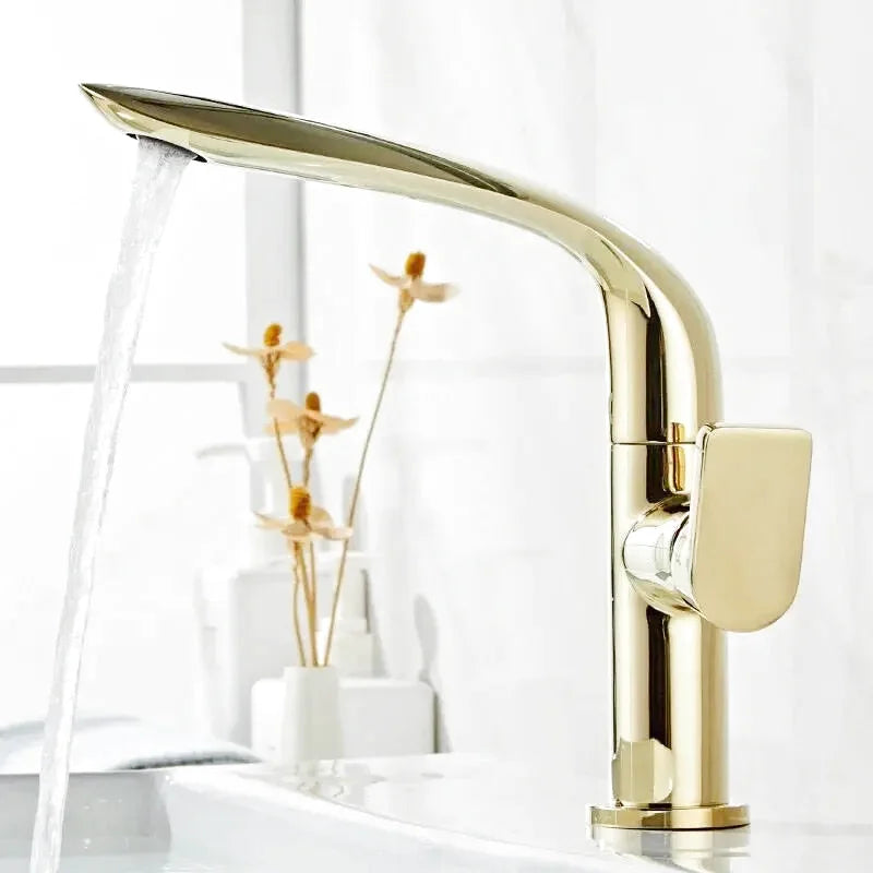 Tina bathroom faucet – sleek and modern design with smooth water flow, perfect for adding elegance and functionality to any bathroom sink.