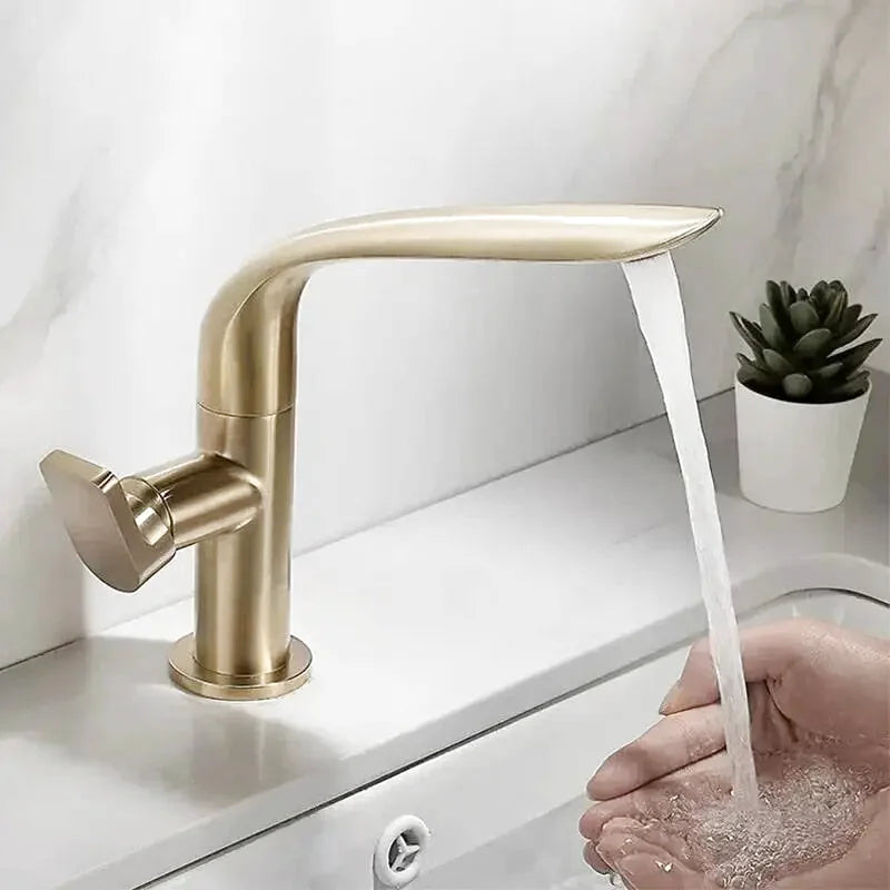 Tina bathroom faucet – sleek and modern design with smooth water flow, perfect for adding elegance and functionality to any bathroom sink.