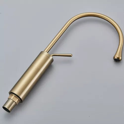 Vila brass bathroom faucet – elegant and durable design with a warm brass finish, combining timeless style with modern functionality for a sophisticated bathroom upgrade.