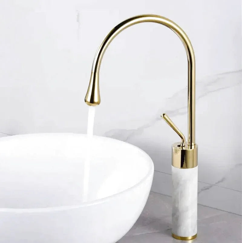Vila brass bathroom faucet – elegant and durable design with a warm brass finish, combining timeless style with modern functionality for a sophisticated bathroom upgrade.